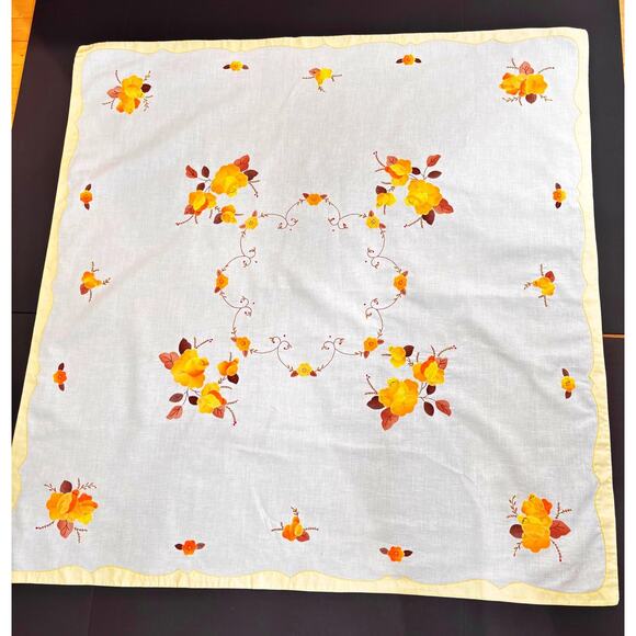 Vintage Square Appliqué & Embroidery Tablecloth Yellow Applied Flowers 40x40 - Picture 7 of 9